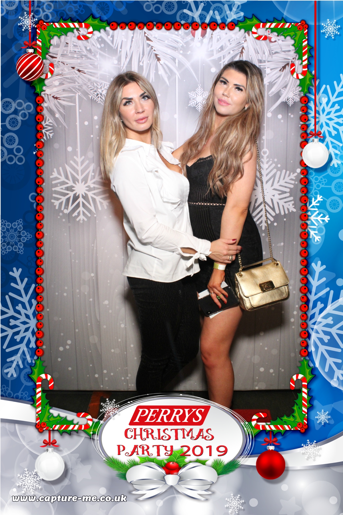 Perrys Aylesbury Christmas Party | View more photos from the event at gallery.capture-me.co.uk/u/Capture-me/Perrys-Aylesbury-Christmas-Party